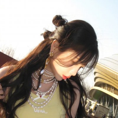小犬与女孩